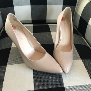 Nine West high heels Sz 7.